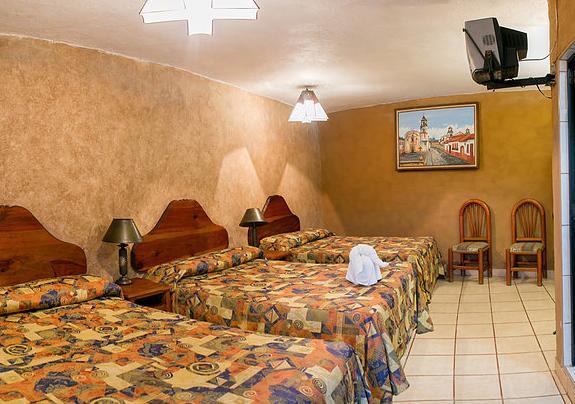 H. Posada San Alejandro パツクアロ エクステリア 写真